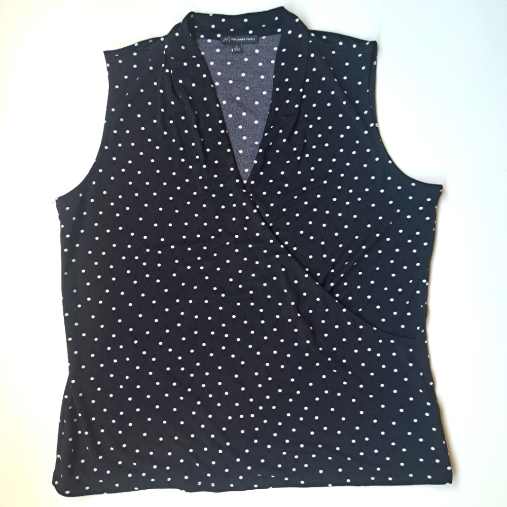 ADRIANNA PAPELL short sleeve black blouse with white dots size L.